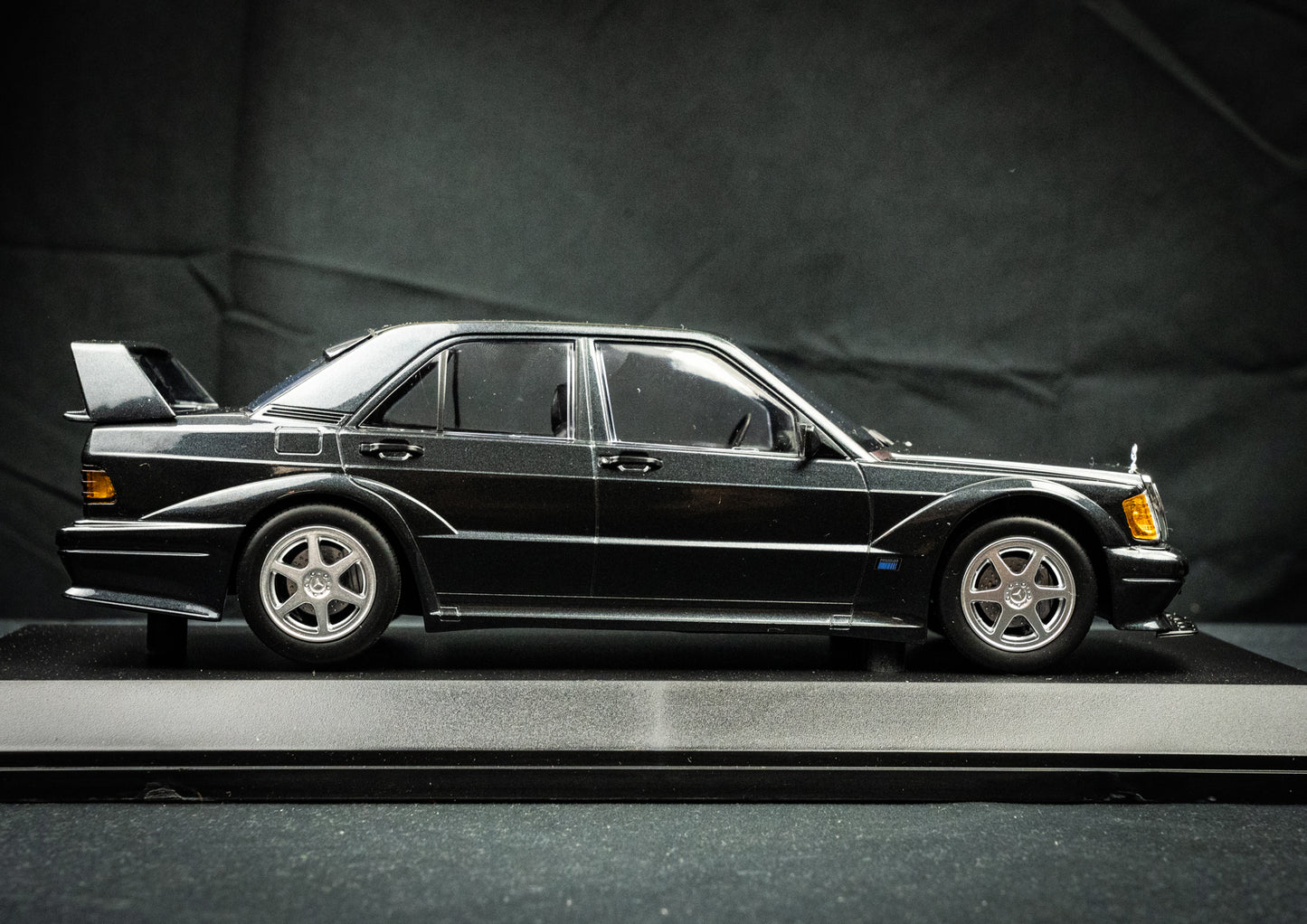 Mercedes Benz 190E 2.5 16V Evo2 lim. edition 1/1004 Stk. schwarz - Minichamps 1:18