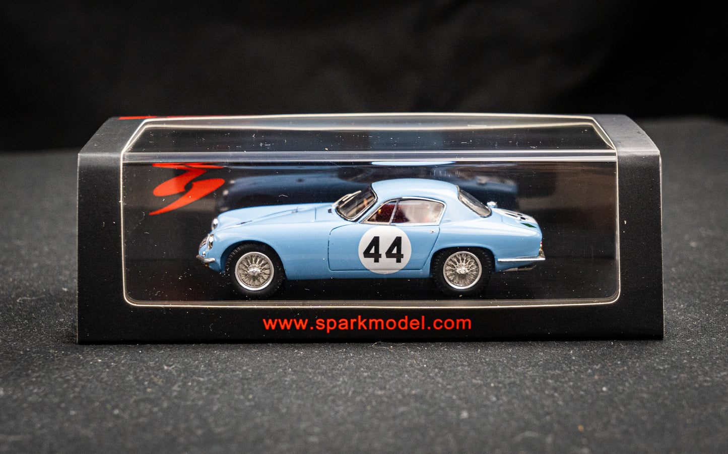 Lotus Elite #44 Laurent / Masson 24h LeMans 1960 1:43 Spark