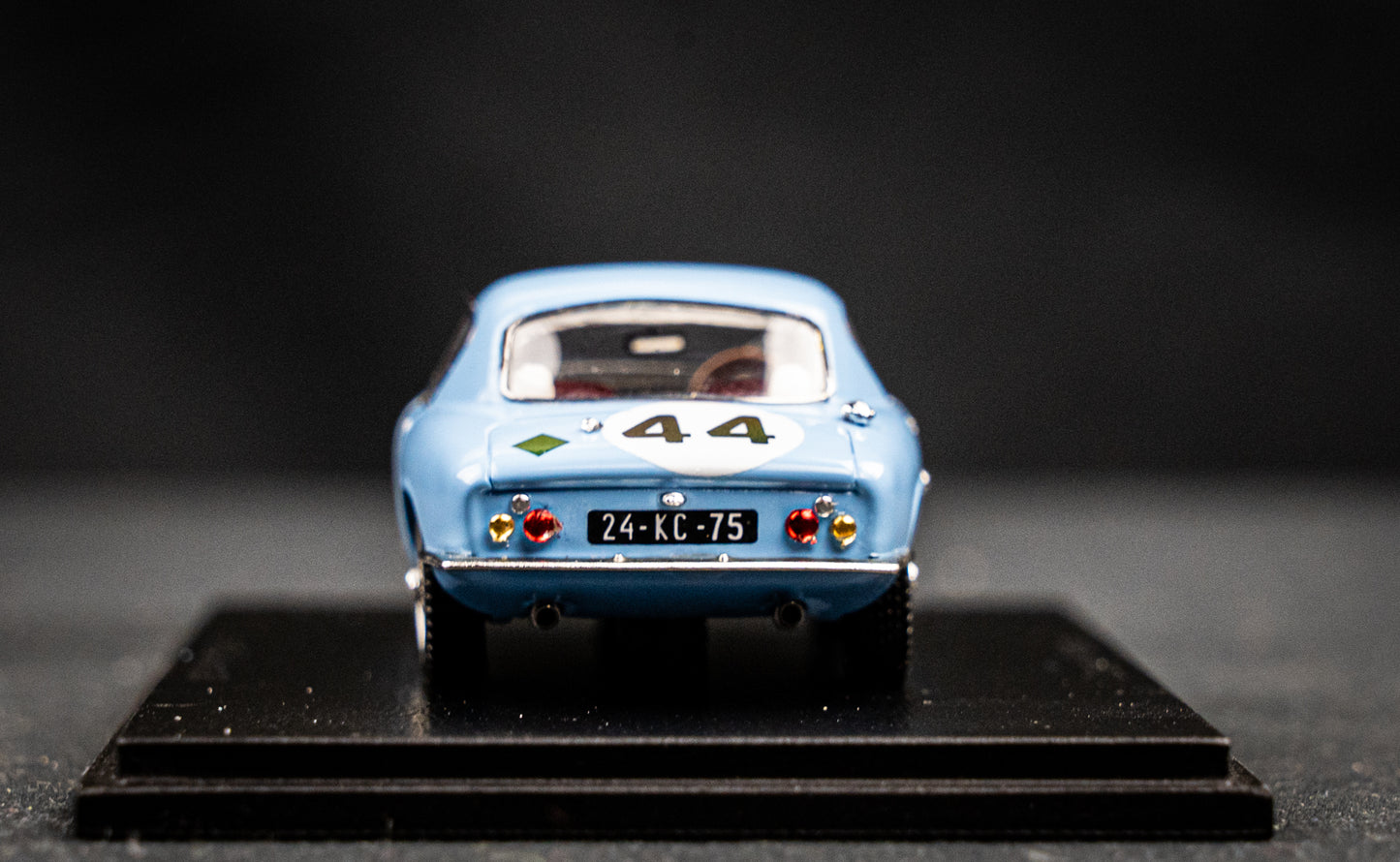 Lotus Elite #44 Laurent / Masson 24h LeMans 1960 1:43 Spark