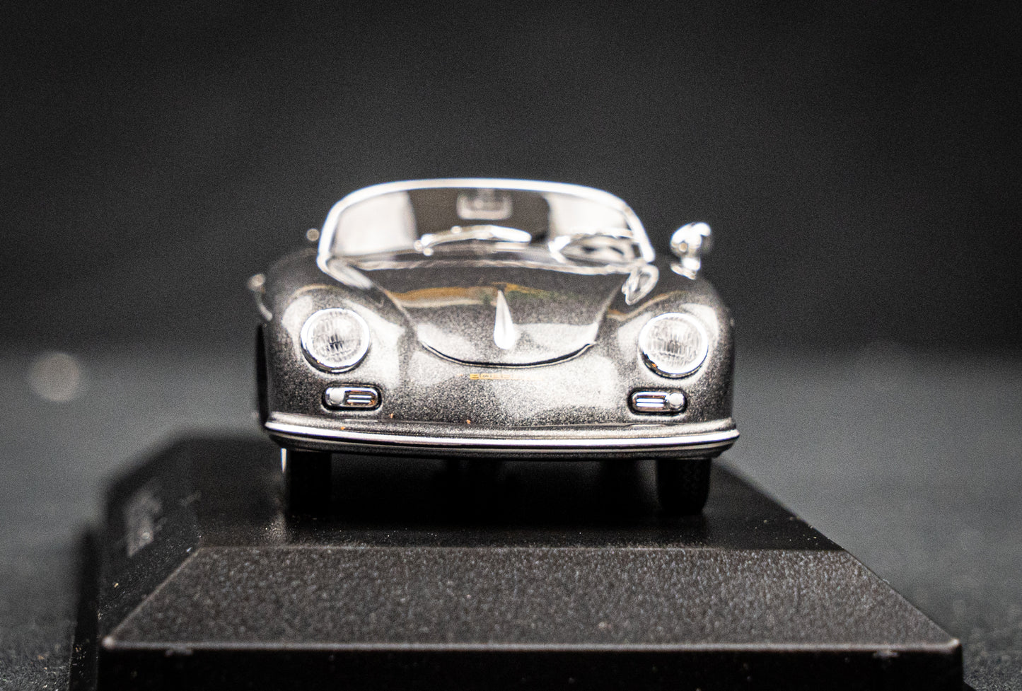 Porsche 356 Speedster grau metallic Maxichamps 1:43