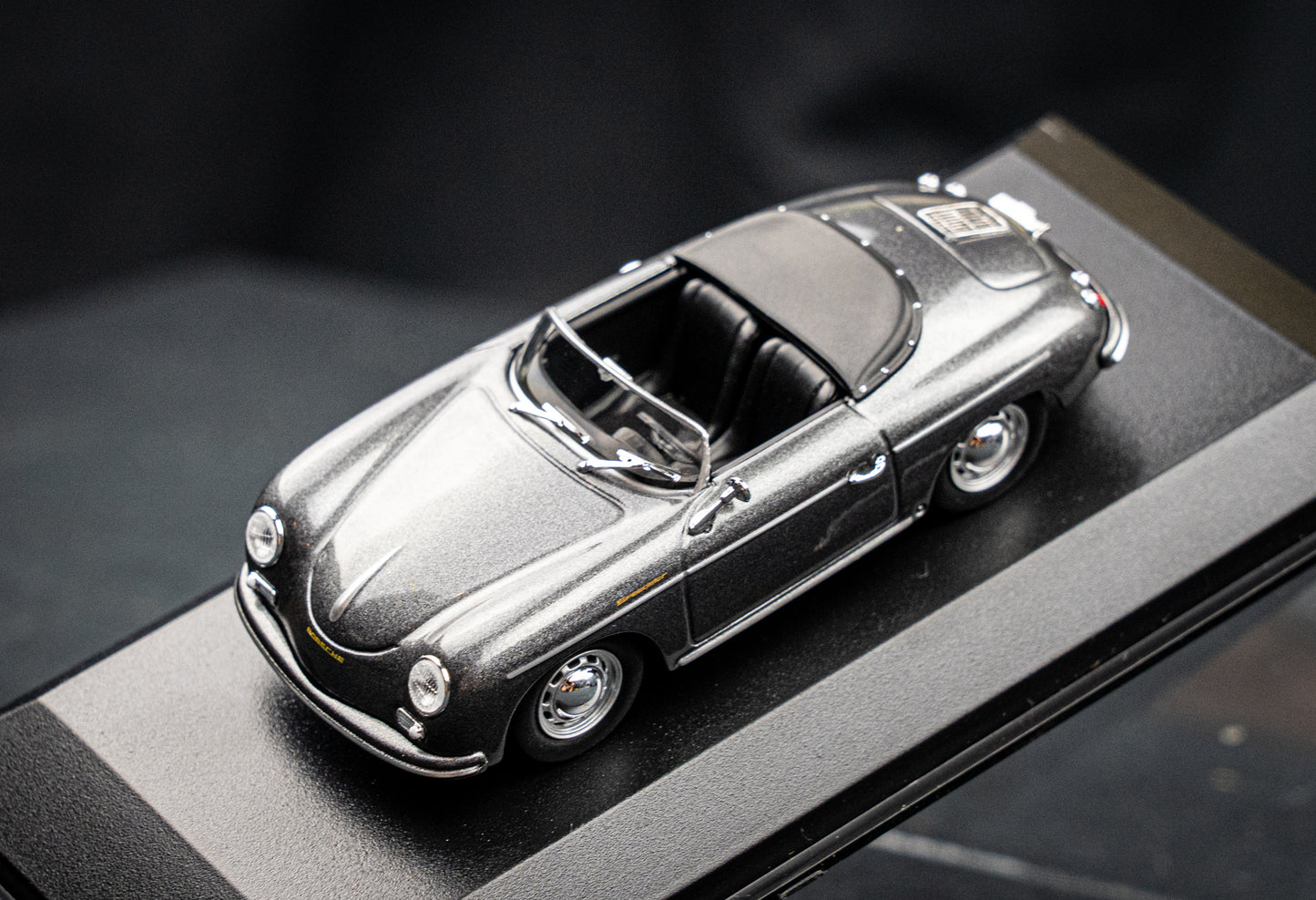 Porsche 356 Speedster grau metallic Maxichamps 1:43