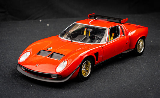 Lamborghini Miura SVR Baujahr 1970 rot / schwarz Kyosho 1:18