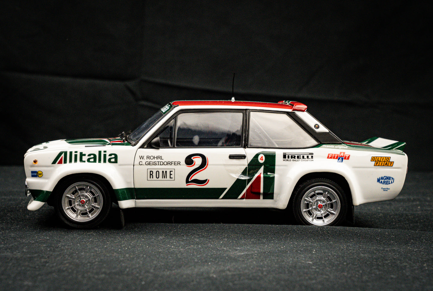 Fiat 131 Abarth #2 W. Röhrl / C. Geistdörfer - P4 Rallye Monte Carlo 1978 - Kyosho 1:18