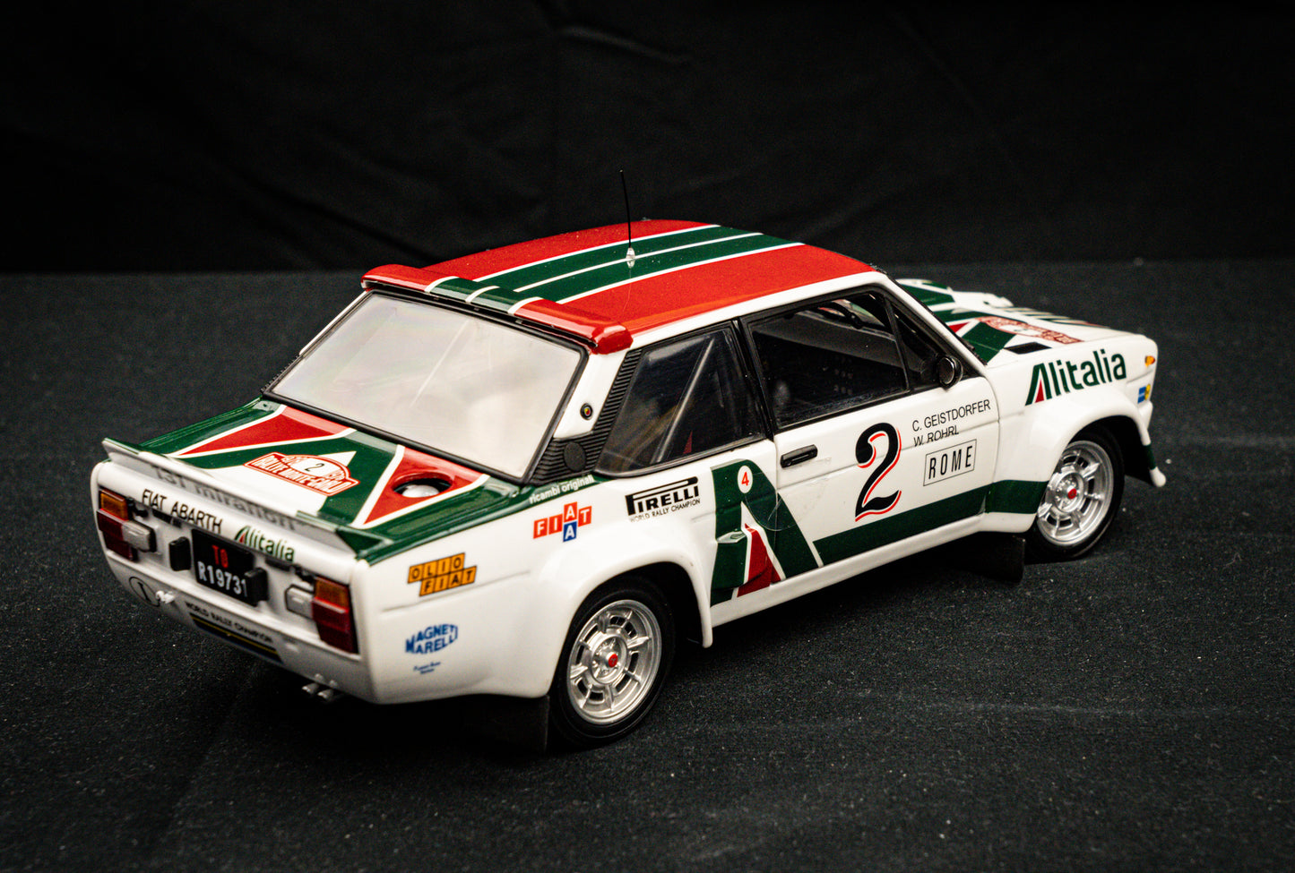 Fiat 131 Abarth #2 W. Röhrl / C. Geistdörfer - P4 Rallye Monte Carlo 1978 - Kyosho 1:18