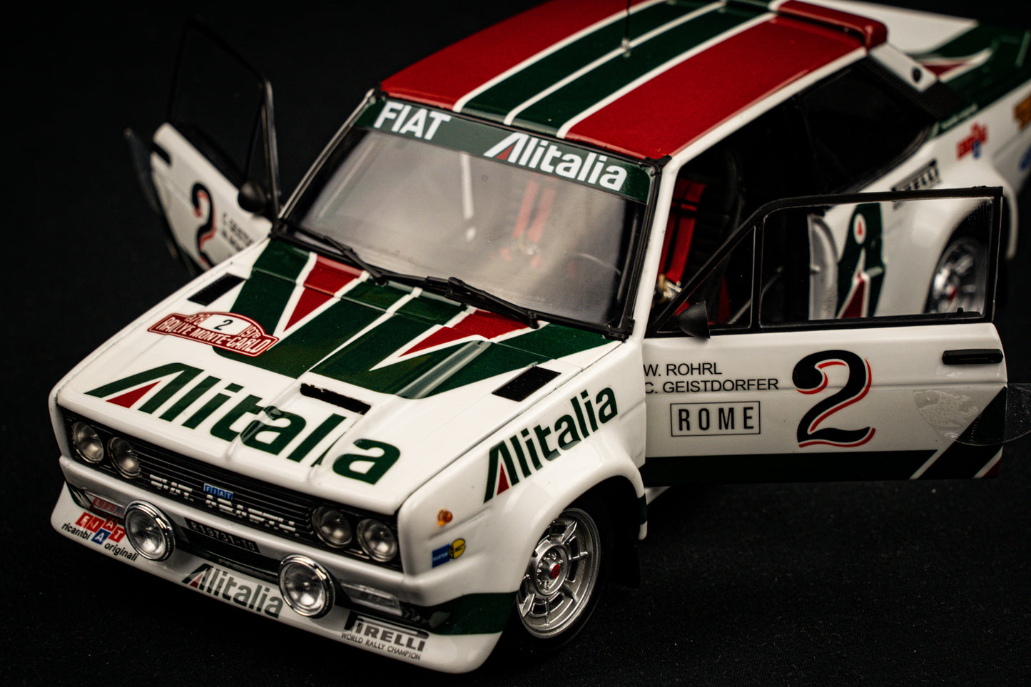 Fiat 131 Abarth #2 W. Röhrl / C. Geistdörfer - P4 Rallye Monte Carlo 1978 - Kyosho 1:18