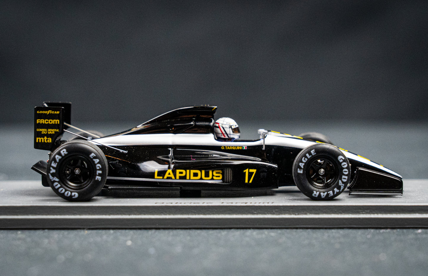 Gabriele Tarquini #17 AGS JH25 Formel 1 GP Ungarn 1990 - Spark 1:43