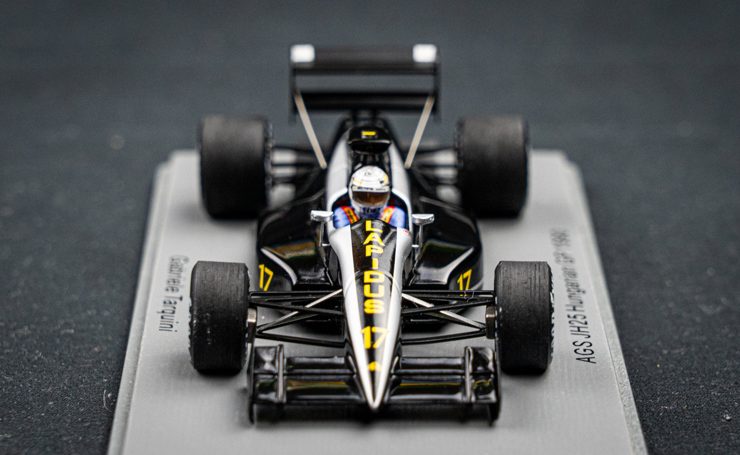 Gabriele Tarquini #17 AGS JH25 Formel 1 GP Ungarn 1990 - Spark 1:43