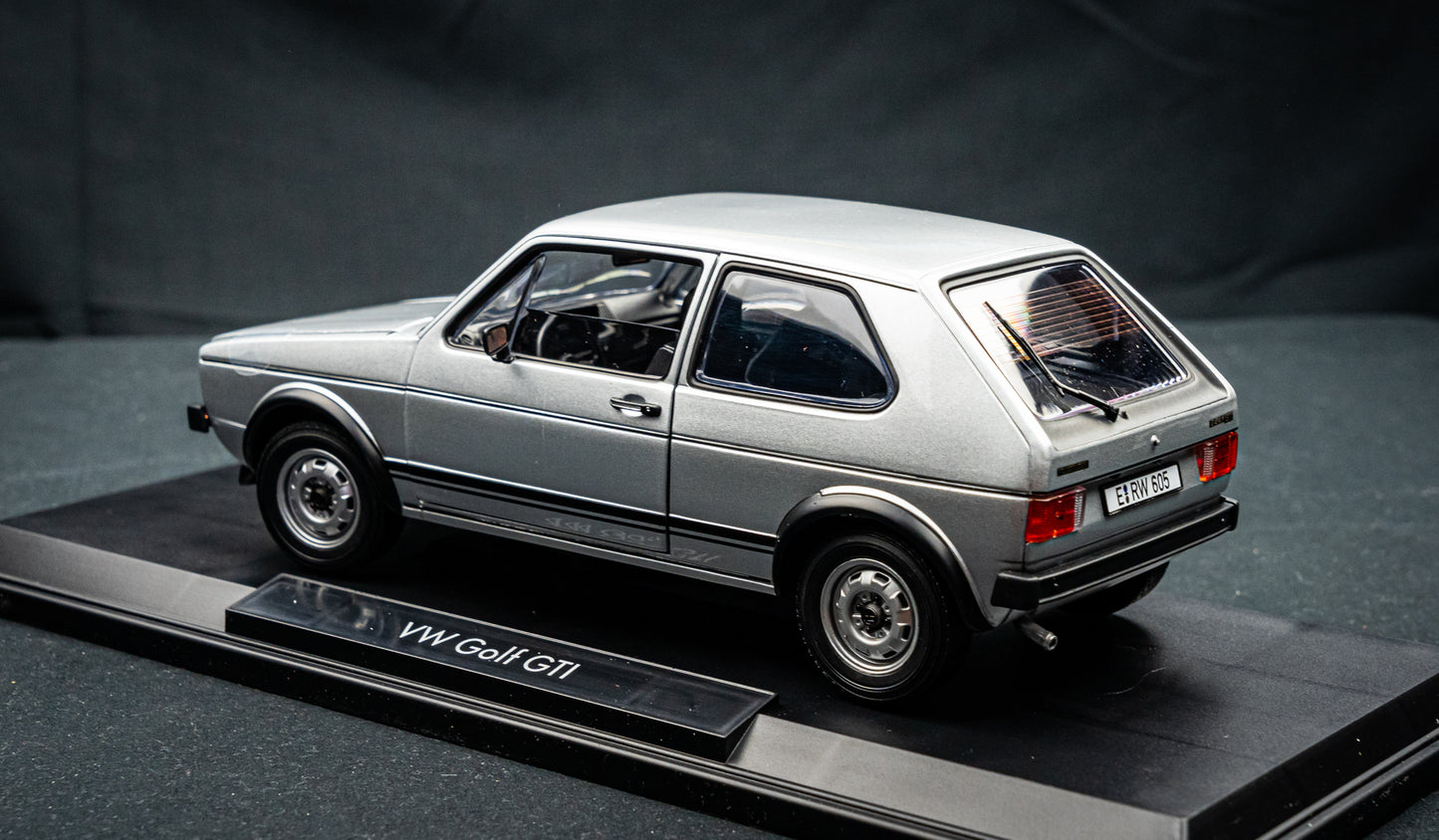 VW Golf GTi 1 1976 - Silber - Norev 1:18