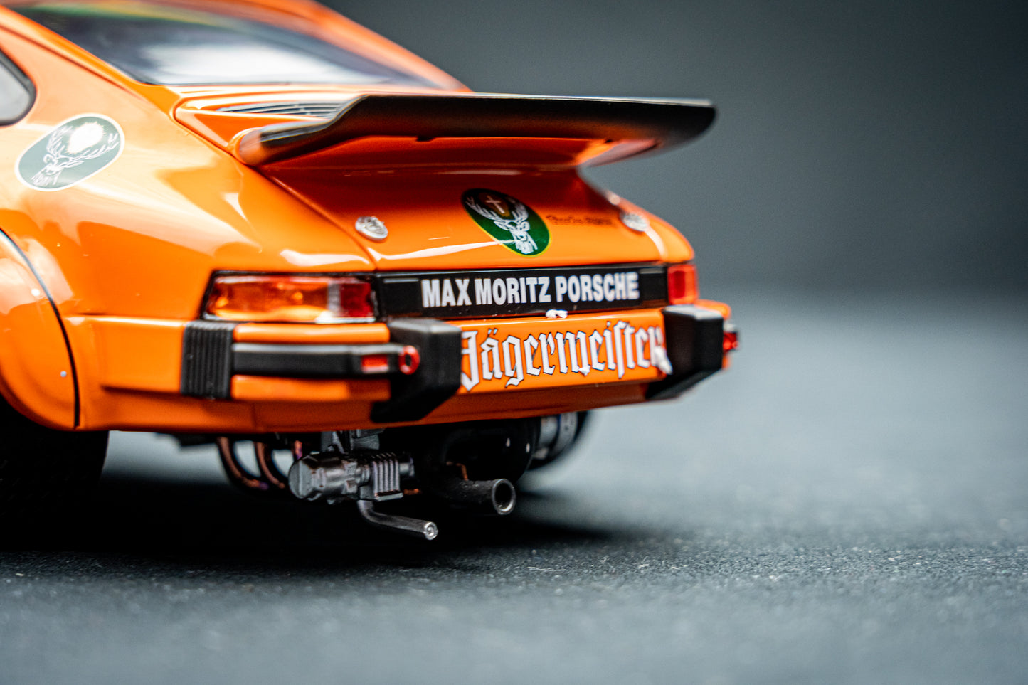 Porsche 934 RSR Jägermeister #12 Sieger Eifelrennen DRM 1976 1:18 Schuco