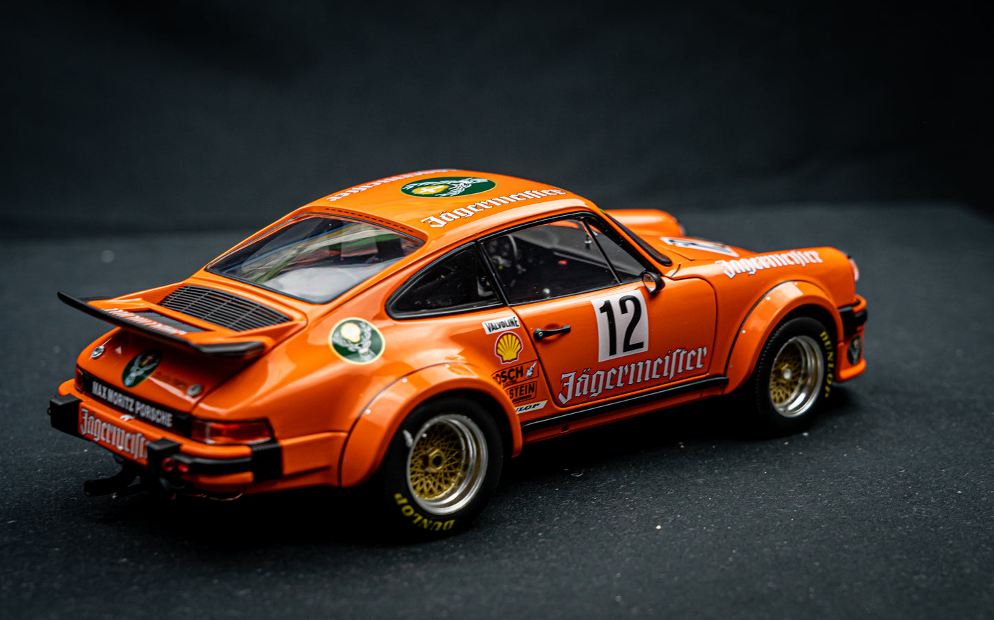 Porsche 934 RSR Jägermeister #12 Sieger Eifelrennen DRM 1976 1:18 Schuco