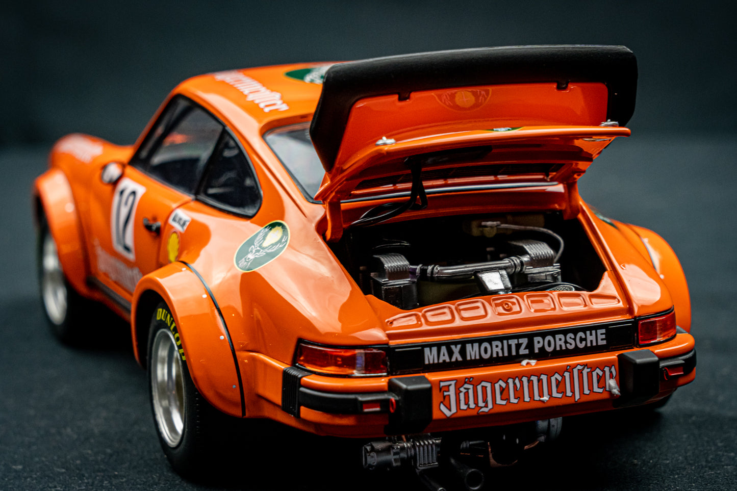 Porsche 934 RSR Jägermeister #12 Sieger Eifelrennen DRM 1976 1:18 Schuco