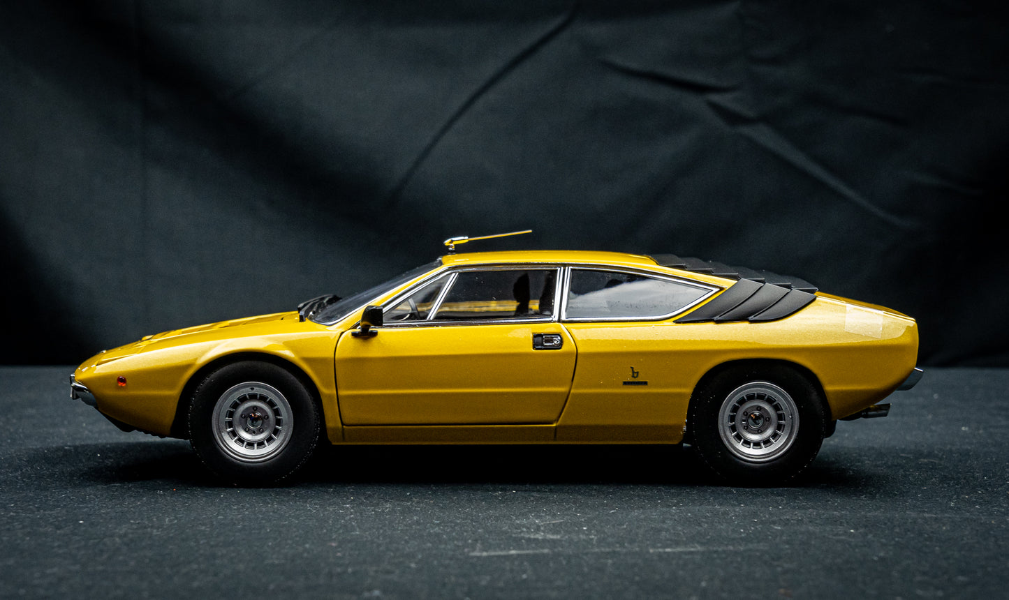 Lamborghini Urraco P250 Baujahr 1973 gelb Kyosho 1:18