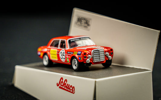Mercedes Benz AMG 300 SEL #35 2nd 24h Spa 1971 mit Heyer / Schickentanz - Schuco 1:87