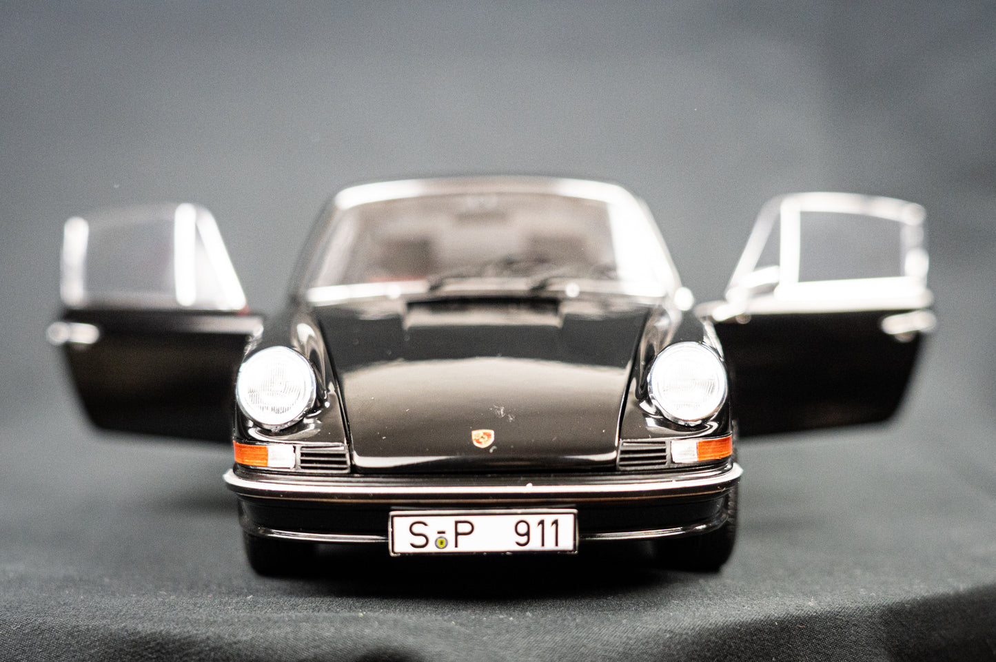 Porsche 911 S Coupe 1973 schwarz, Schuco 1:18