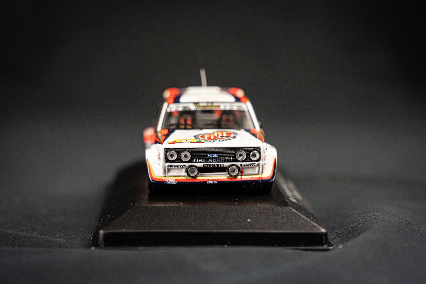 Fiat Abarth 131 #1 Walter Röhrl / Ch. Geistdörfer - Winner Hunsrück Rallye 1980 1:43