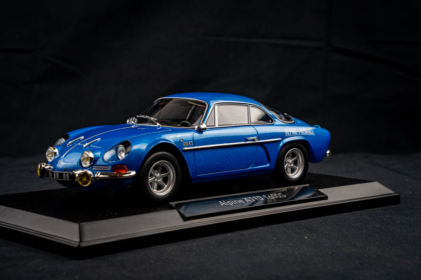 Renault Alpine A110 1600S von Norev in 1:18